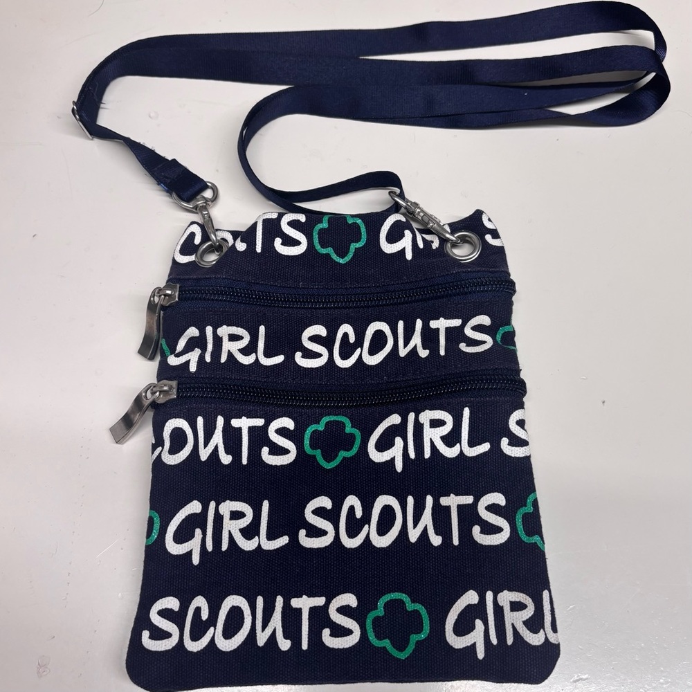 Vintage Girl Scouts of America Fanny Pack/Crossbody Bag - An absolute necessity